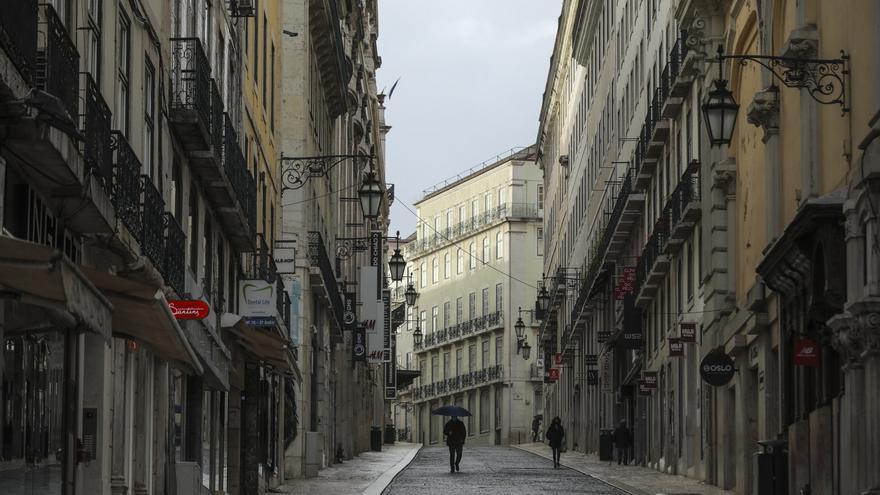 Portugal pasa a los ayuntamientos la responsabilidad de las polémicas medidas para abordar la crisis de vivienda