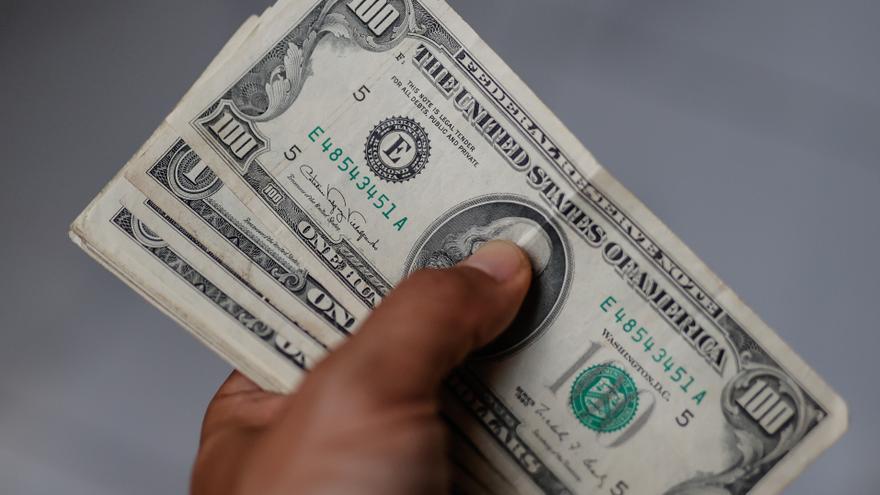 La ‘dolarización’ de las sanciones a Rusia resta músculo al ‘billete verde’ como moneda de reserva internacional