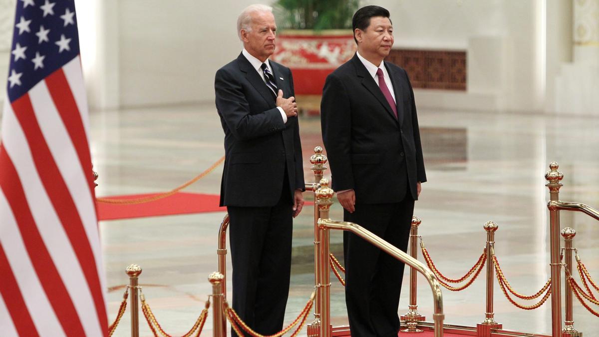 Biden y Xi acuerdan restablecer su comunicación militar para 