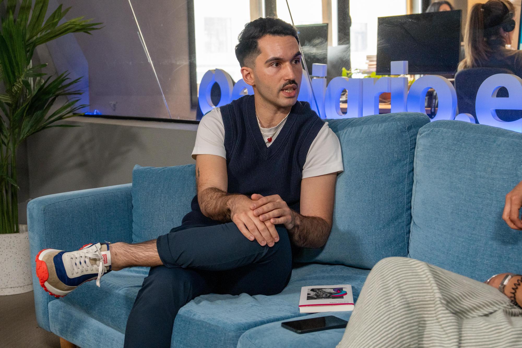 Daniel Valtueña, durante la entrevista en la redacción de elDiario.es